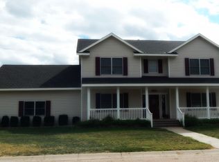 1301 W 7th St, Larned, KS 67550