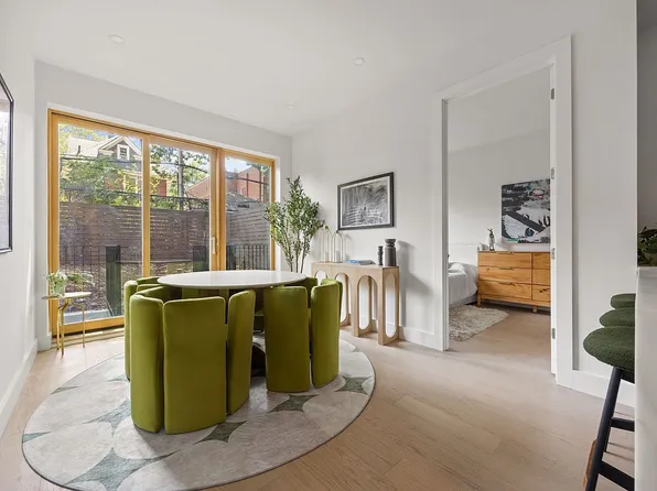 184 Hawthorne St #1B, Brooklyn, NY 11225