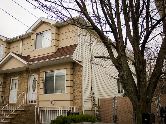 2nd image of 35 Stacey Ln