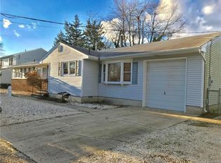 16 Horner Ln, Forked River, NJ 08731