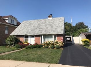 4118 Amelia Ave, Lyons, IL