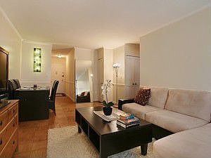 4th image of 301 E 45th St APT 19A