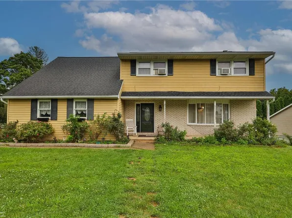 2200 Donald St, Easton, PA 18045