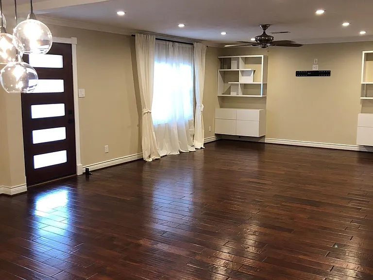 1442 Chamboard Ln — Photo 3
