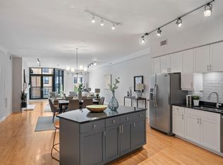 408 N 1st St APT 310, Minneapolis, MN 55401