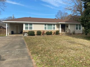 611 E Wood St, Paris, AR 72855