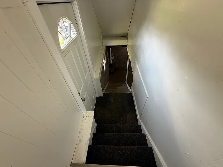 154 Clay Ave SE — Photo 10