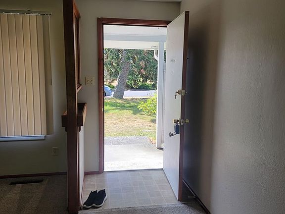 2nd image of 10620 Irene Ave SW
