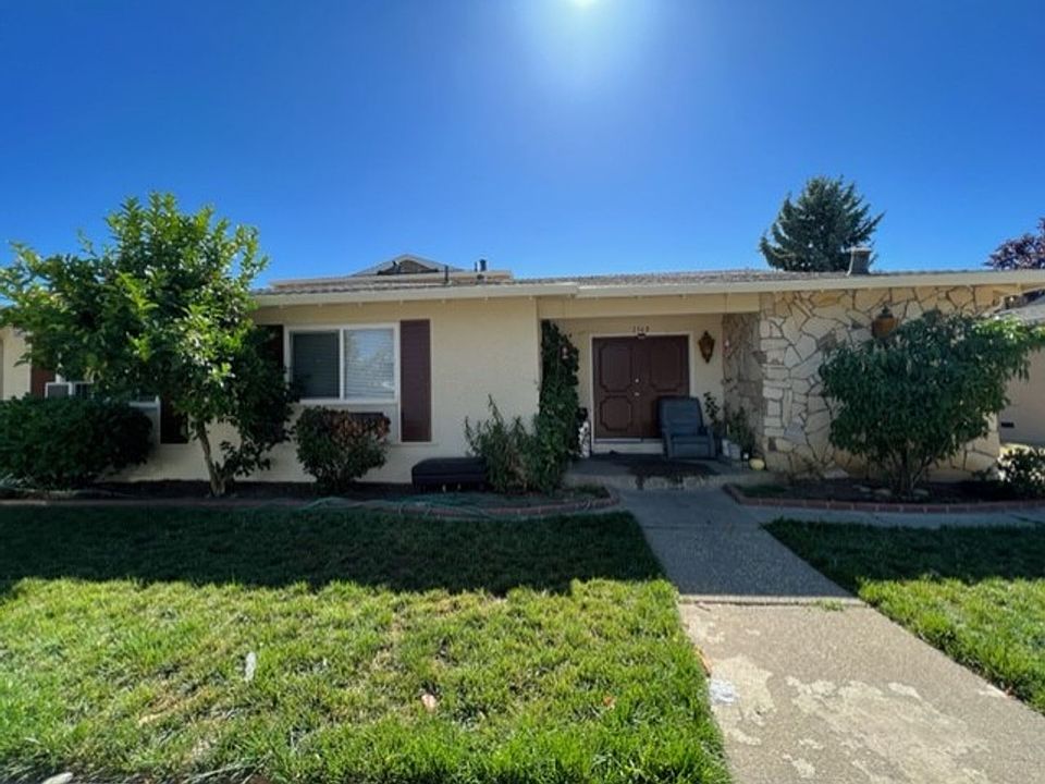 1st image of 1368 Essex Way #Essex_2