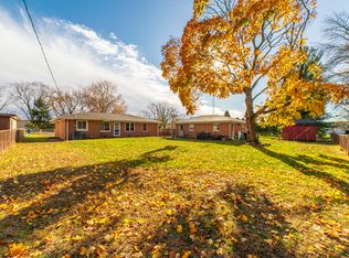 312 Almond St NW, Demotte, IN 46310