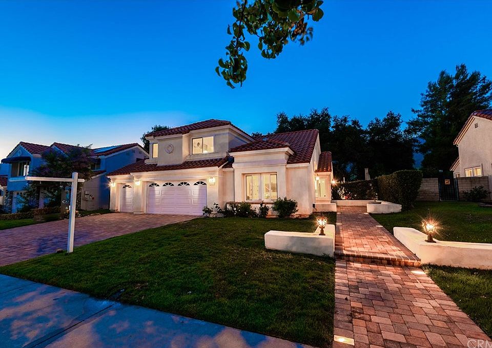 2nd image of 2431 Sloan Dr