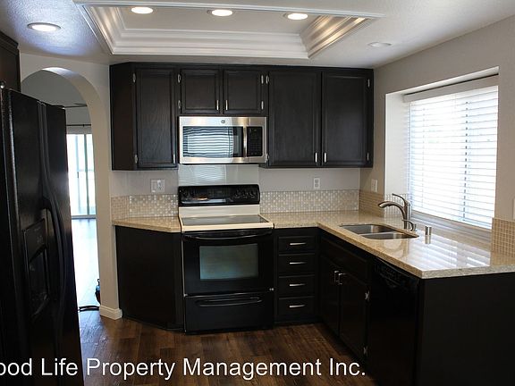 5th image of 12895 Amaranth St