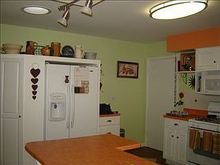 5th image of 1901 Eastview Dr
