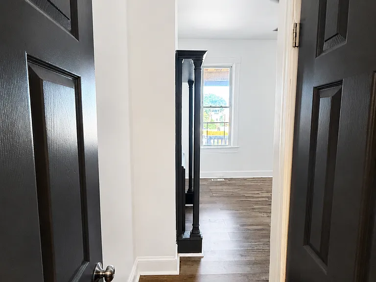 2125 Bolton St #1 — Photo 18