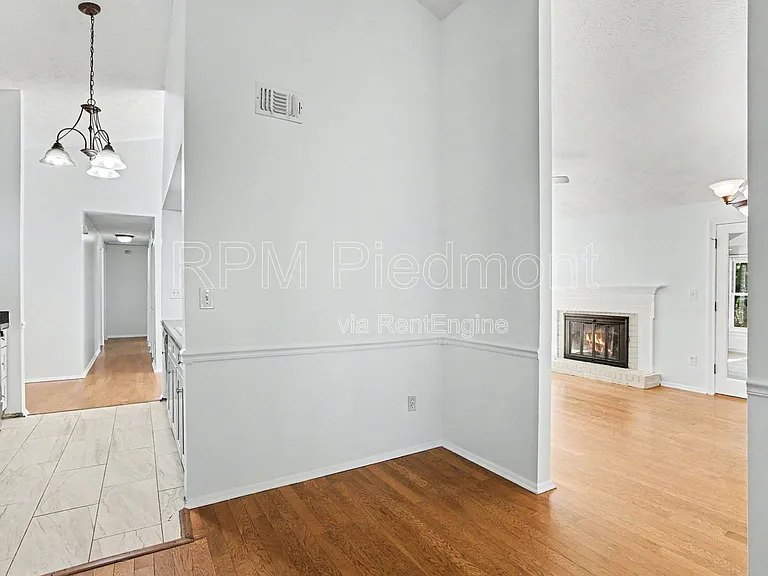 10475 Willow View Cir — Photo 7