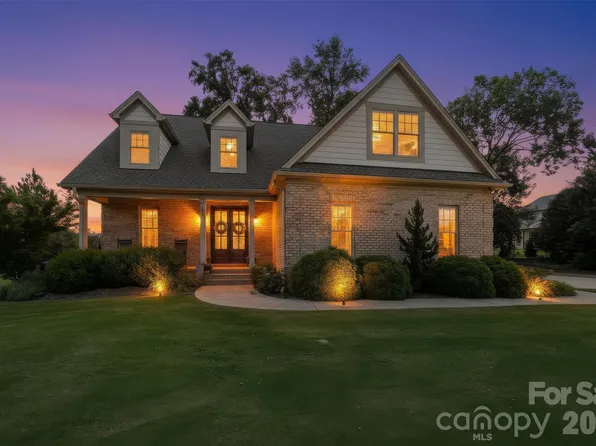 1005 S Point Rd, Belmont, NC 28012