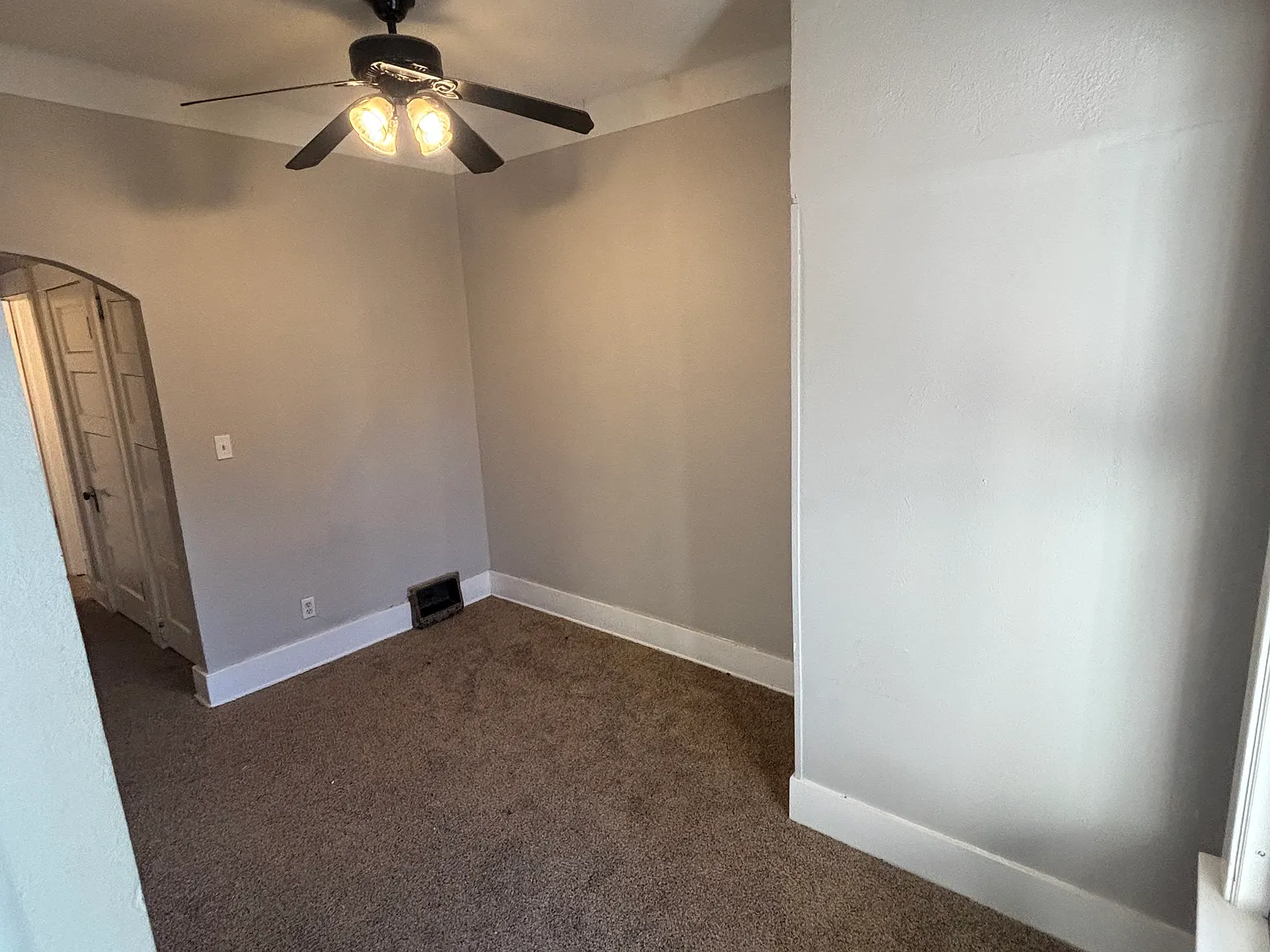 2 bed, 1000 sqft, $750 — Photo 4