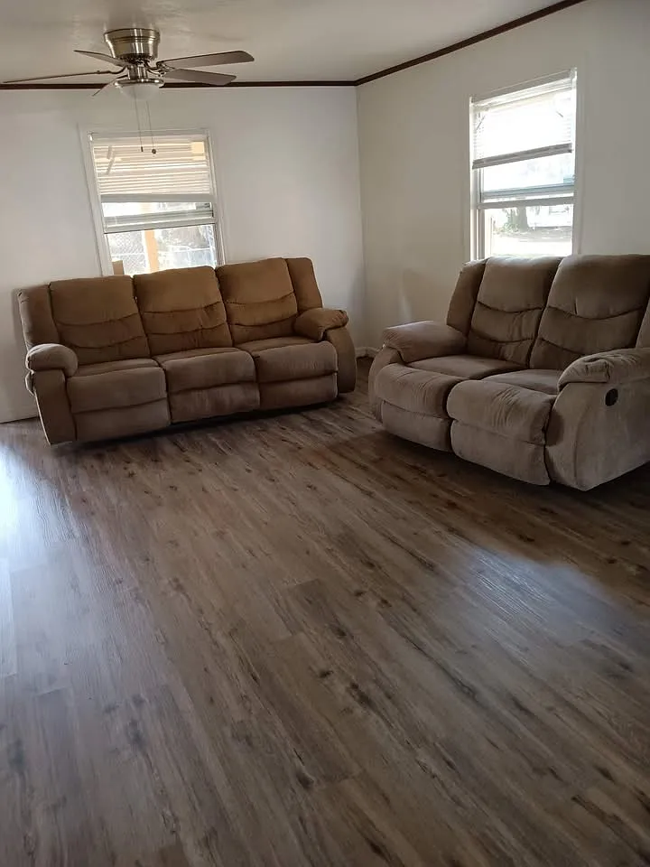 2 bed, 880 sqft, $1,525 — Photo 1