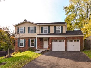 1129 Sandalwood Ln, Pittsburgh, PA 15237