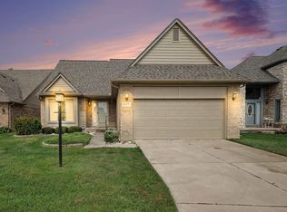 16371 Paint Creek Cir, Macomb, MI 48042