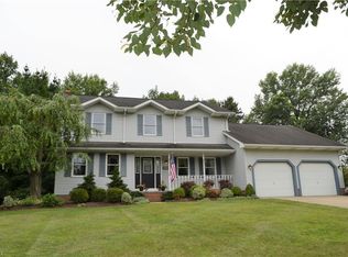 4437 Bunker Ln, Stow, OH 44224