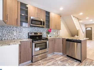 2328 Fernon St, Philadelphia, PA 19145