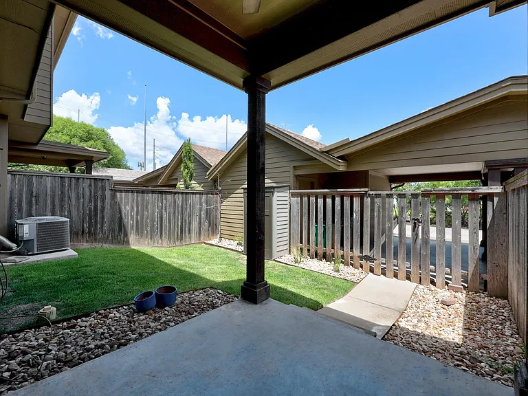 7505 Sugar Magnolia St — Photo 31