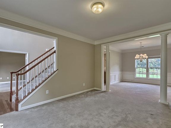 4th image of 802 Stonewyck Dr