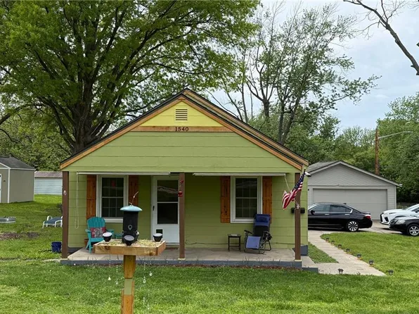 1540 N Noland Rd, Independence, MO 64050