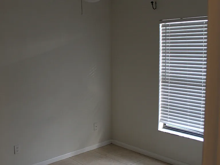 5556 Pentail Cir — Photo 8