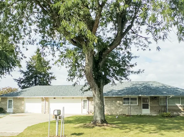 226 E 75th St, Anderson, IN 46013