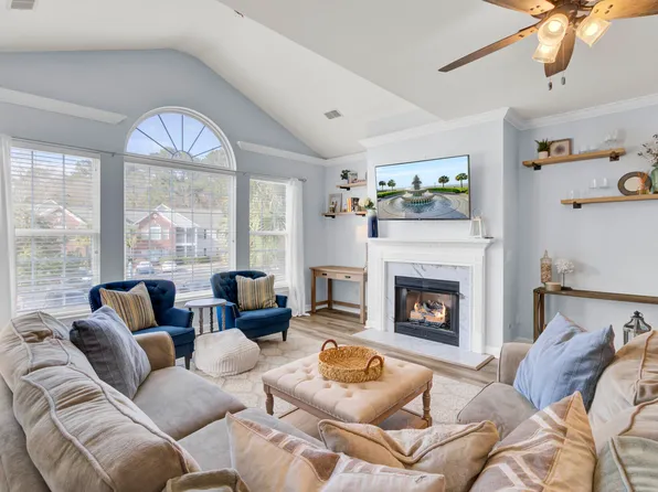 1322 Kingsford Ln, Mount Pleasant, SC 29466