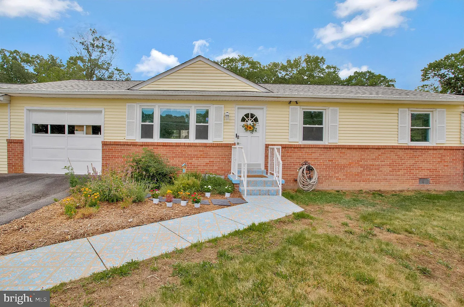 4840 Marys Ln photo 1