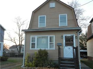27 Ryan St, Fords, NJ 08863