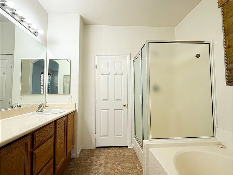 7637 Pioneer Ranch Ave — Photo 6
