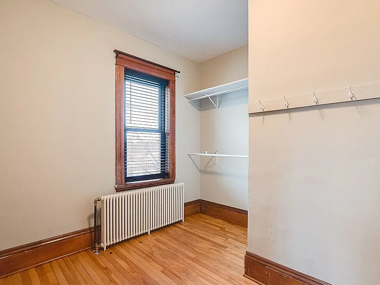 1360 Dale St N — Photo 13