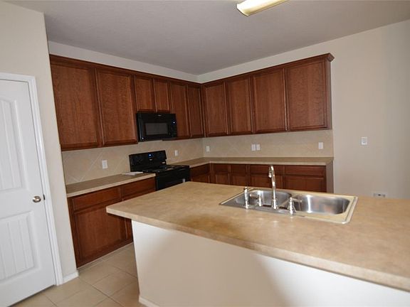 5th image of 9132 Benevolent Ct