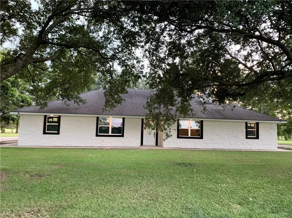 2700 S Bank Ln, Vacherie, LA 70090