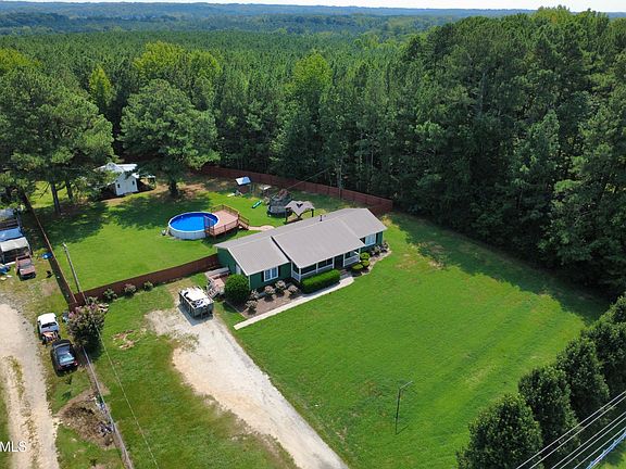 4th image of 2520 Conyers Rd