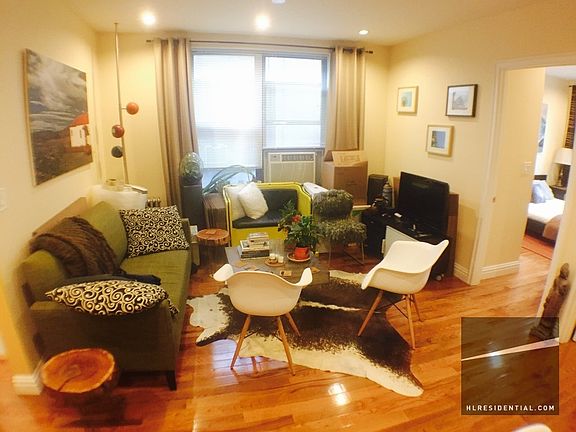 3rd image of 2567 36th St