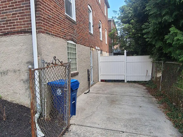 3721 Frankford Ave — Photo 28
