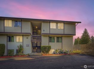 3523 S 160th St APT C5, Seatac, WA