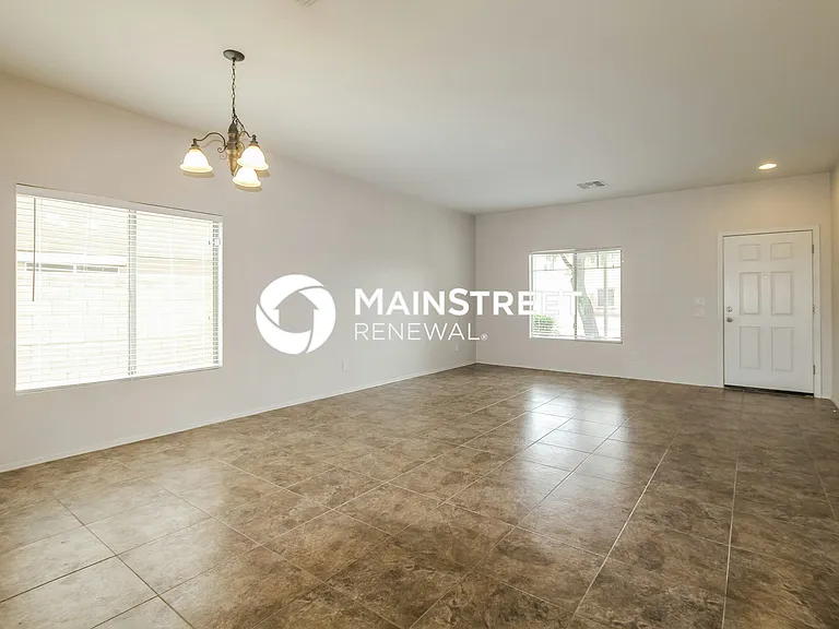 14765 N 141st Ln — Photo 2