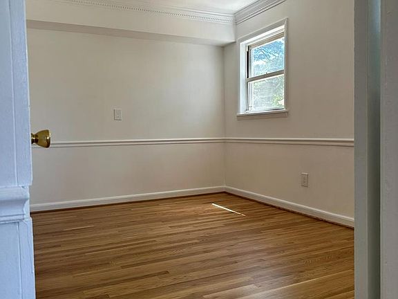 5th image of 12625 Farnell Dr