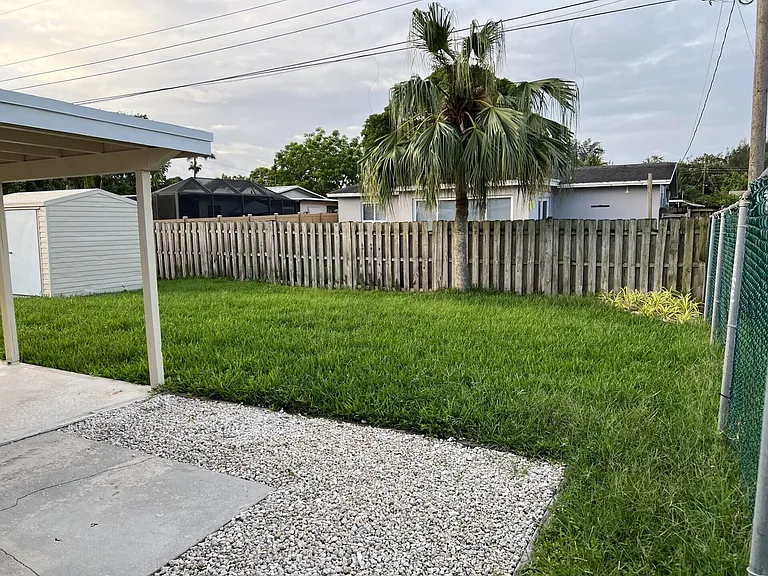 9432 SW 52nd Ct — Photo 23