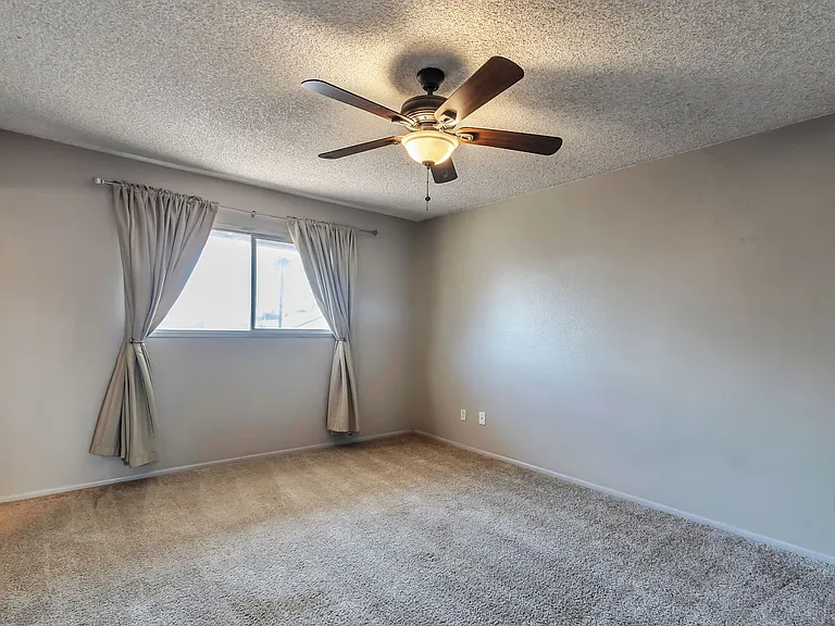 3511 S Alder Dr — Photo 15