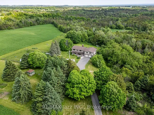 8733 Leskard Rd, Clarington, ON L0B 1M0