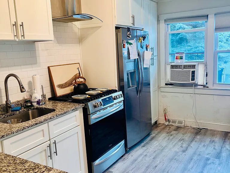 70 E Front St — Photo 11