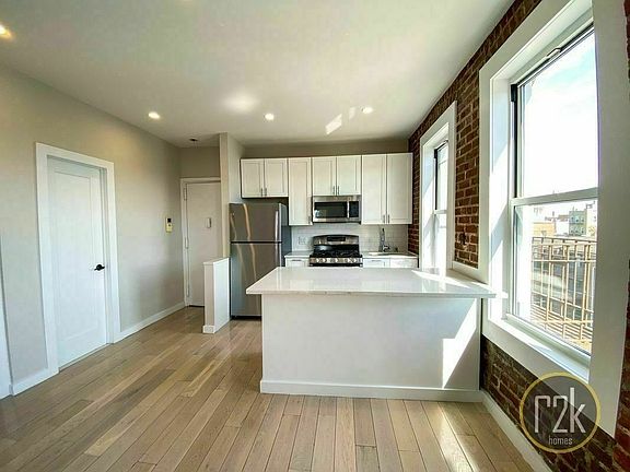 5th image of 23-92 23rd St #92A-37