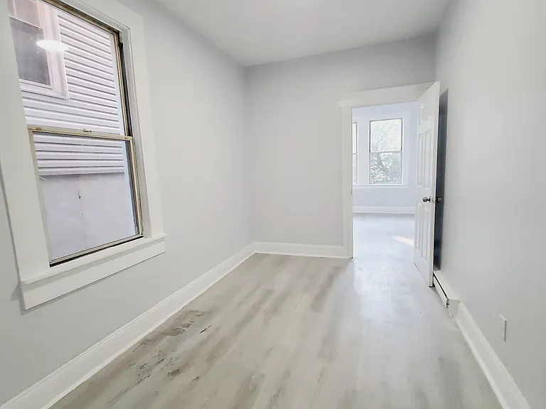 34 Clerk St #1E — Photo 3
